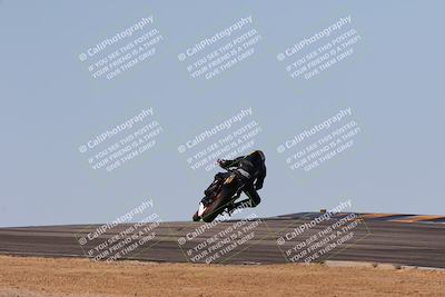 media/Feb-06-2025-Racers Edge (Thu) [[c17ed6f7b1]]/2-B Group/Session 4 End (Turn 10 Backside)/